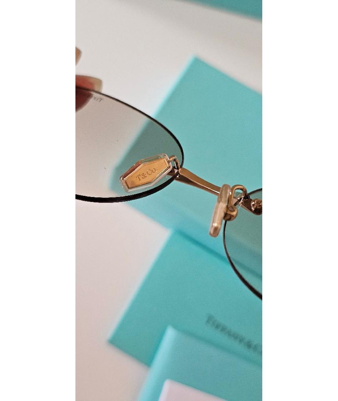 TIFFANY&CO Золотые металлические солнцезащитные очки, фото 6