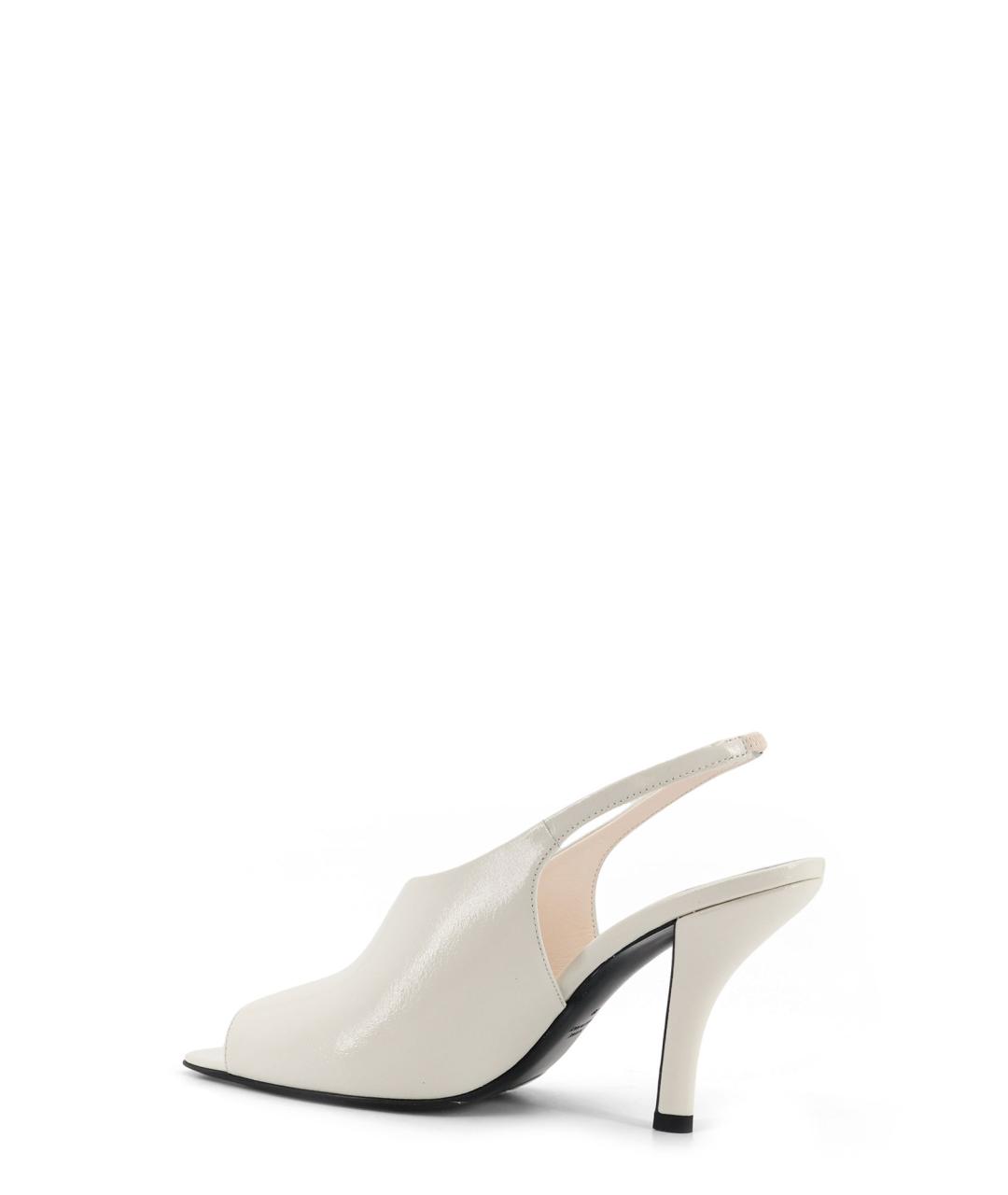 TOTEME Белые кожаные босоножки, фото 3
