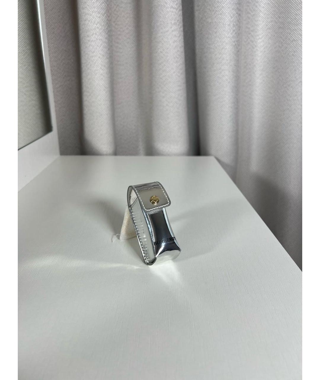 BURBERRY Серебрянный брелок, фото 7