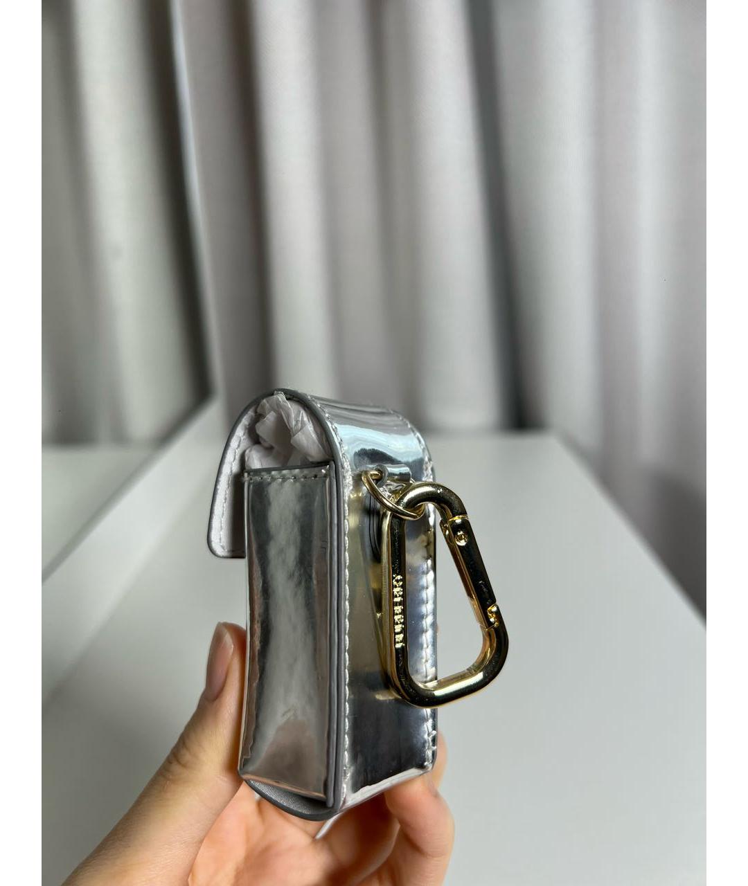 BURBERRY Серебрянный брелок, фото 2