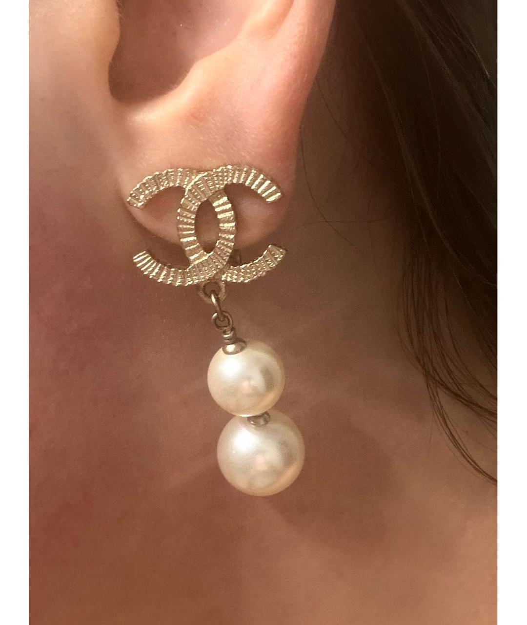 CHANEL Золотые клипсы, фото 4