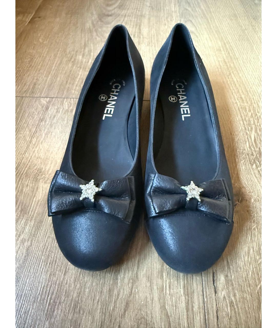 CHANEL Черные кожаные балетки, фото 2