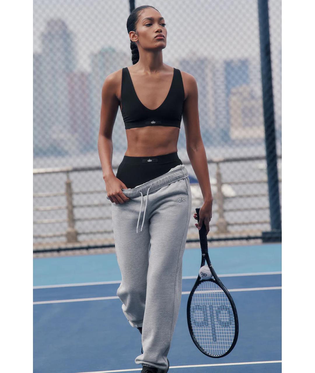 ALO YOGA Серые спортивные брюки и шорты, фото 2
