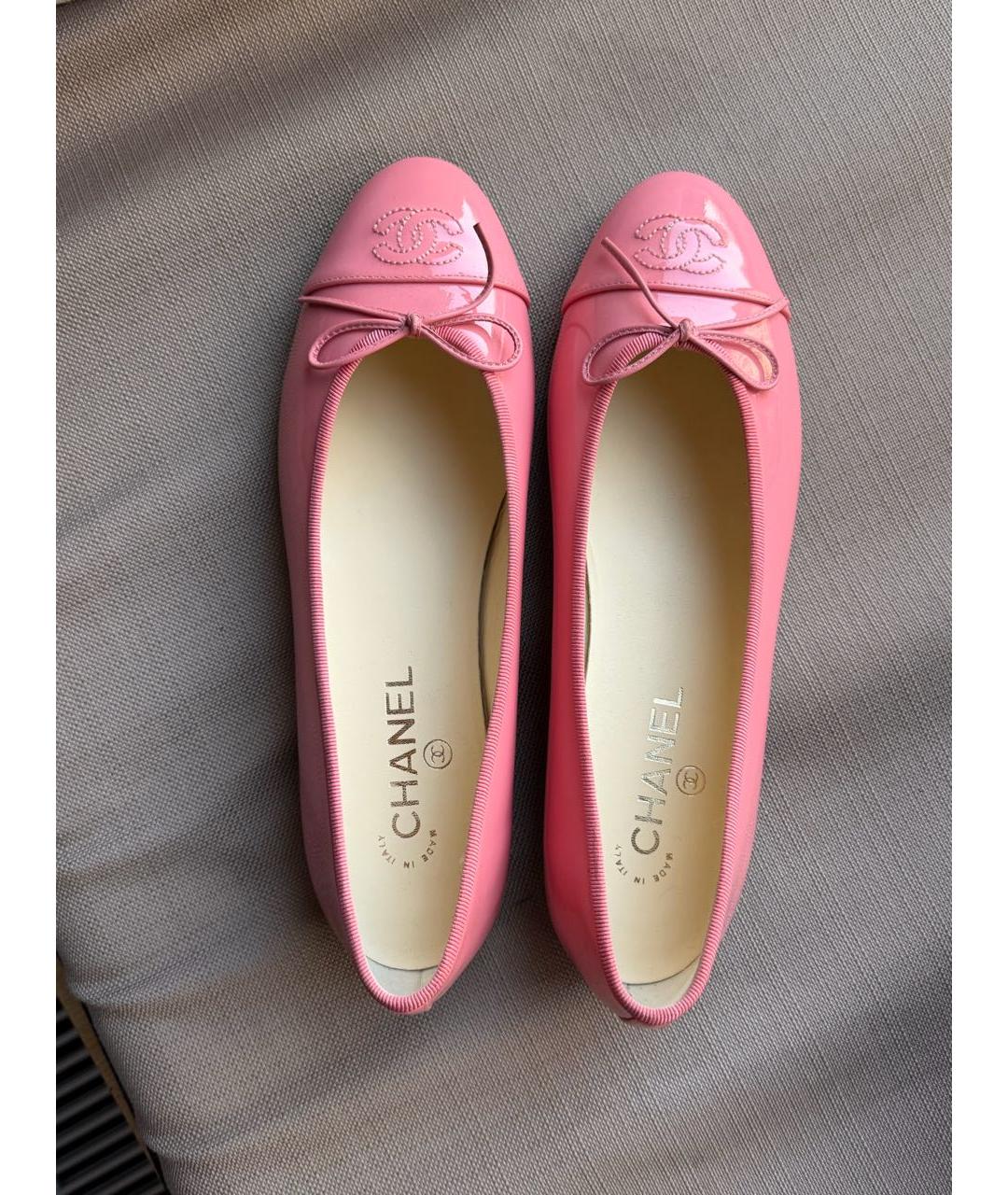 CHANEL Розовые балетки из лакированной кожи, фото 3