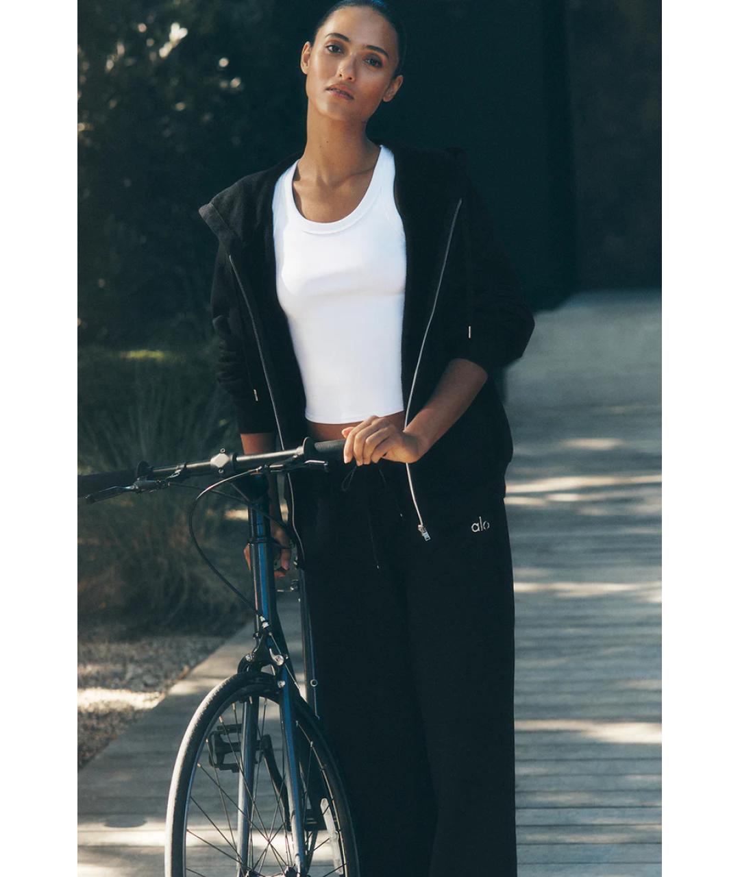 ALO YOGA Черные спортивные брюки и шорты, фото 2