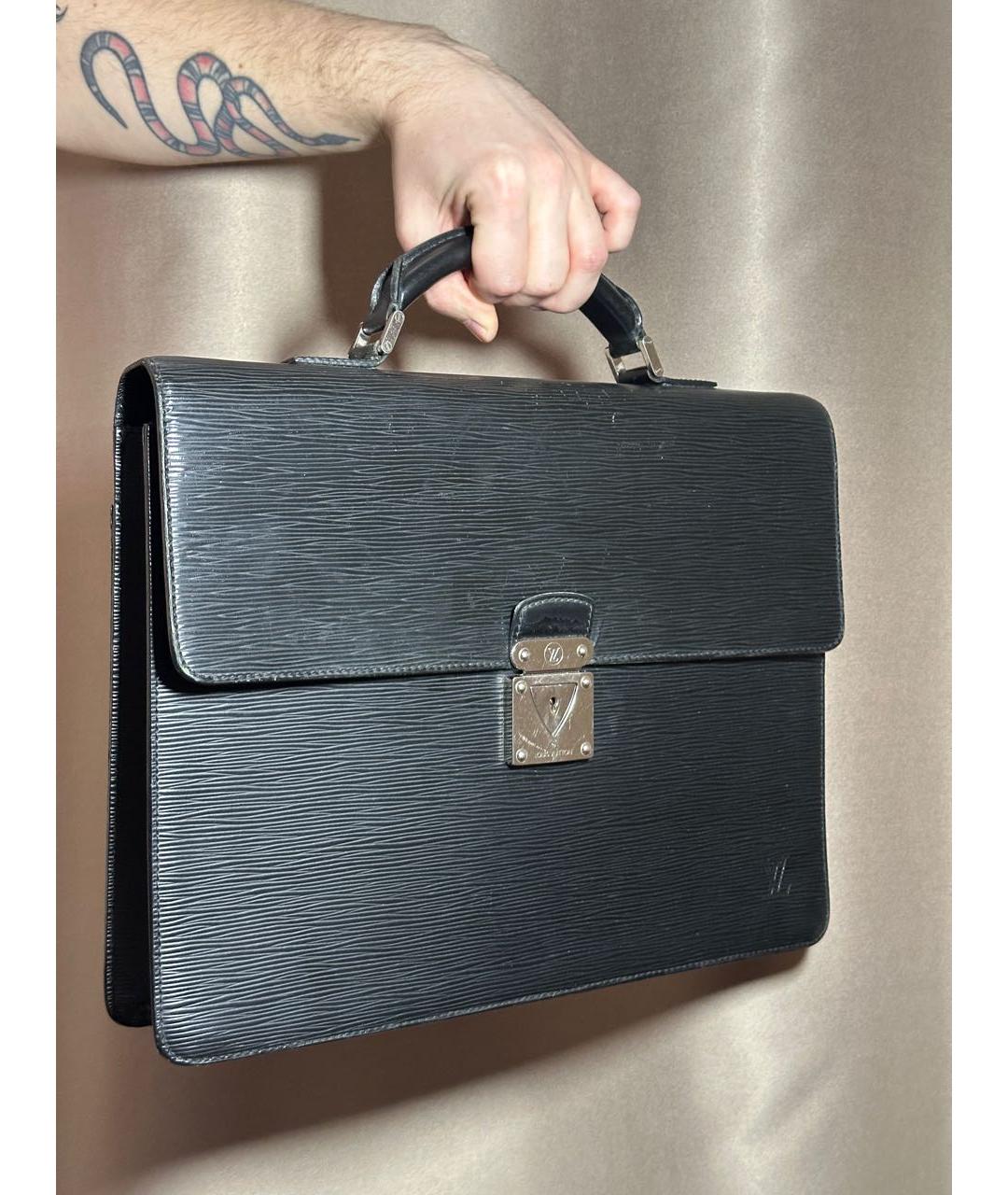 LOUIS VUITTON Черный кожаный портфель, фото 2