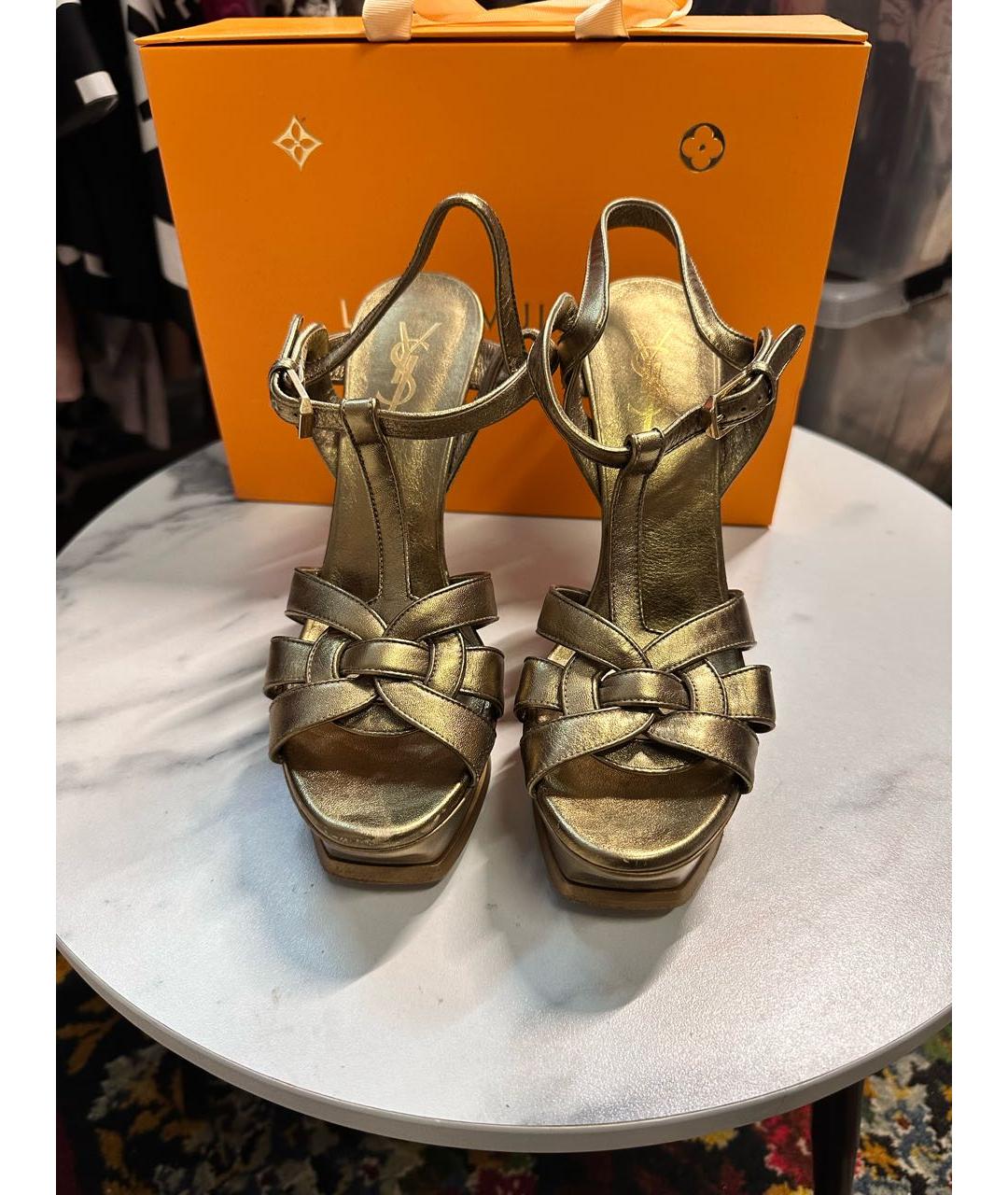 SAINT LAURENT Золотые кожаные босоножки, фото 2