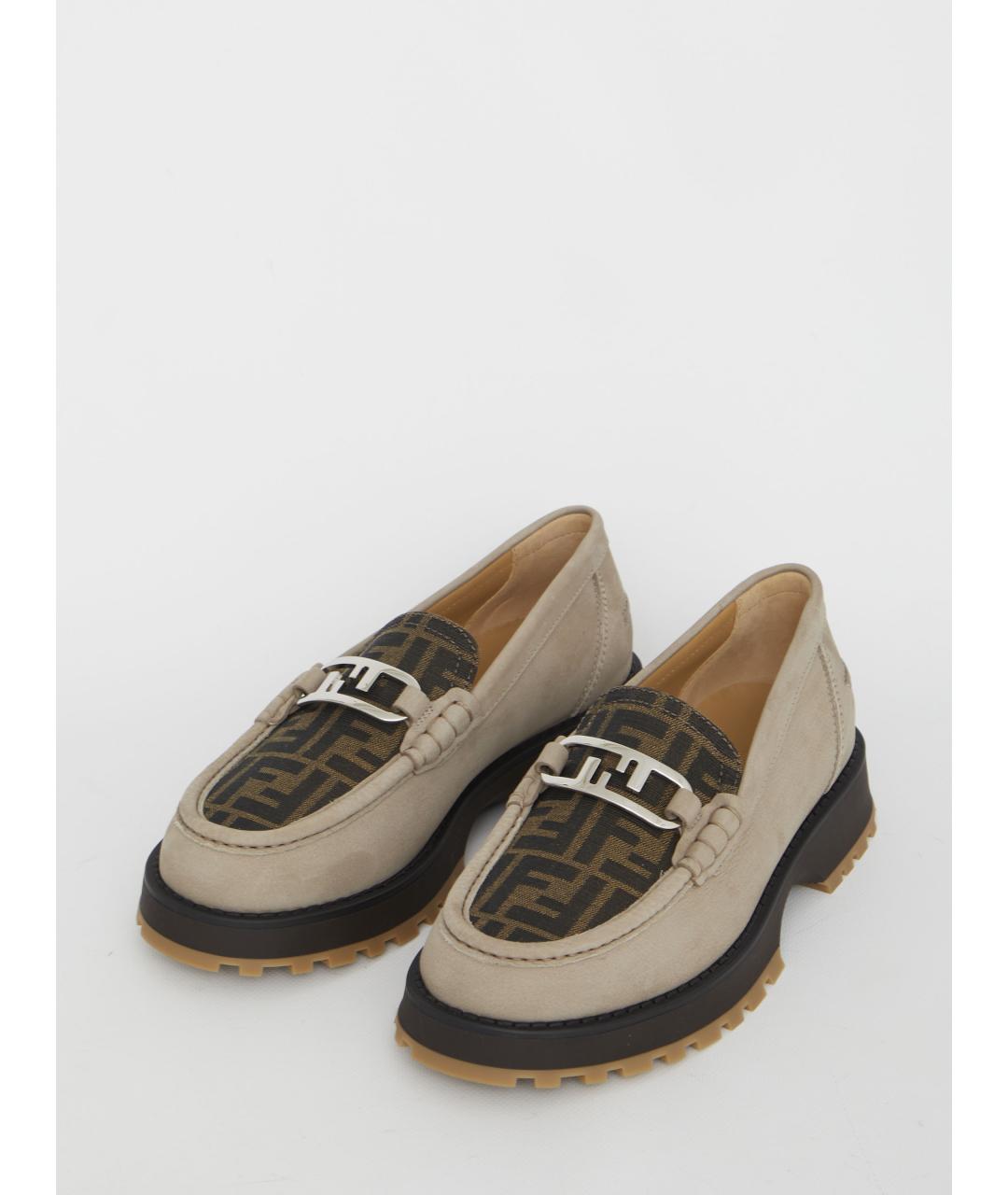 FENDI Бежевые замшевые лоферы, фото 5