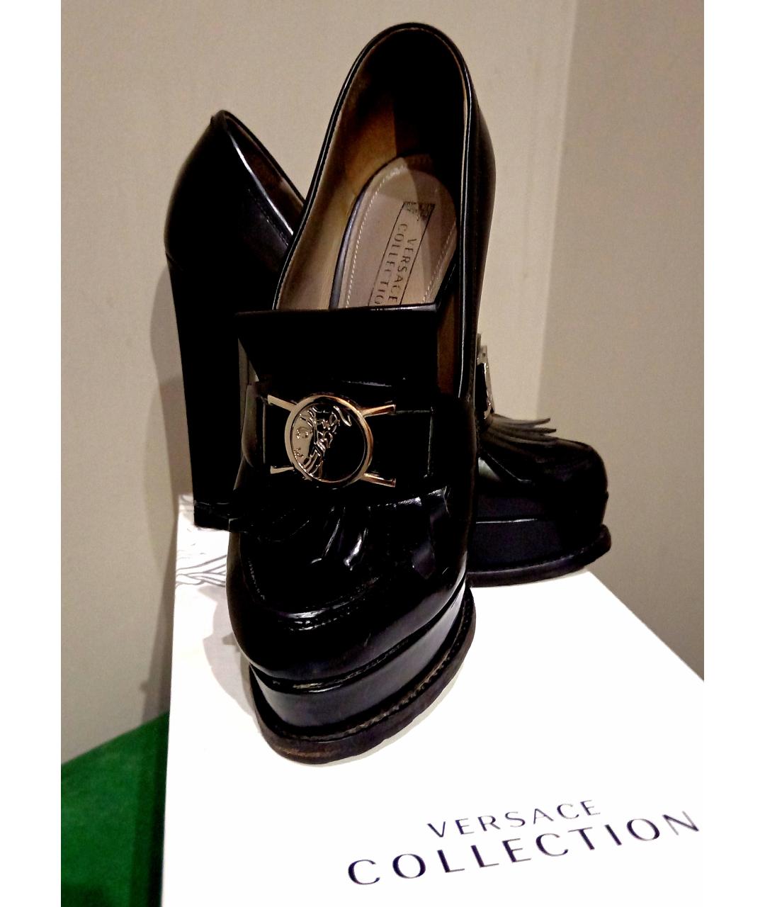 VERSACE Черные лоферы из лакированной кожи, фото 5