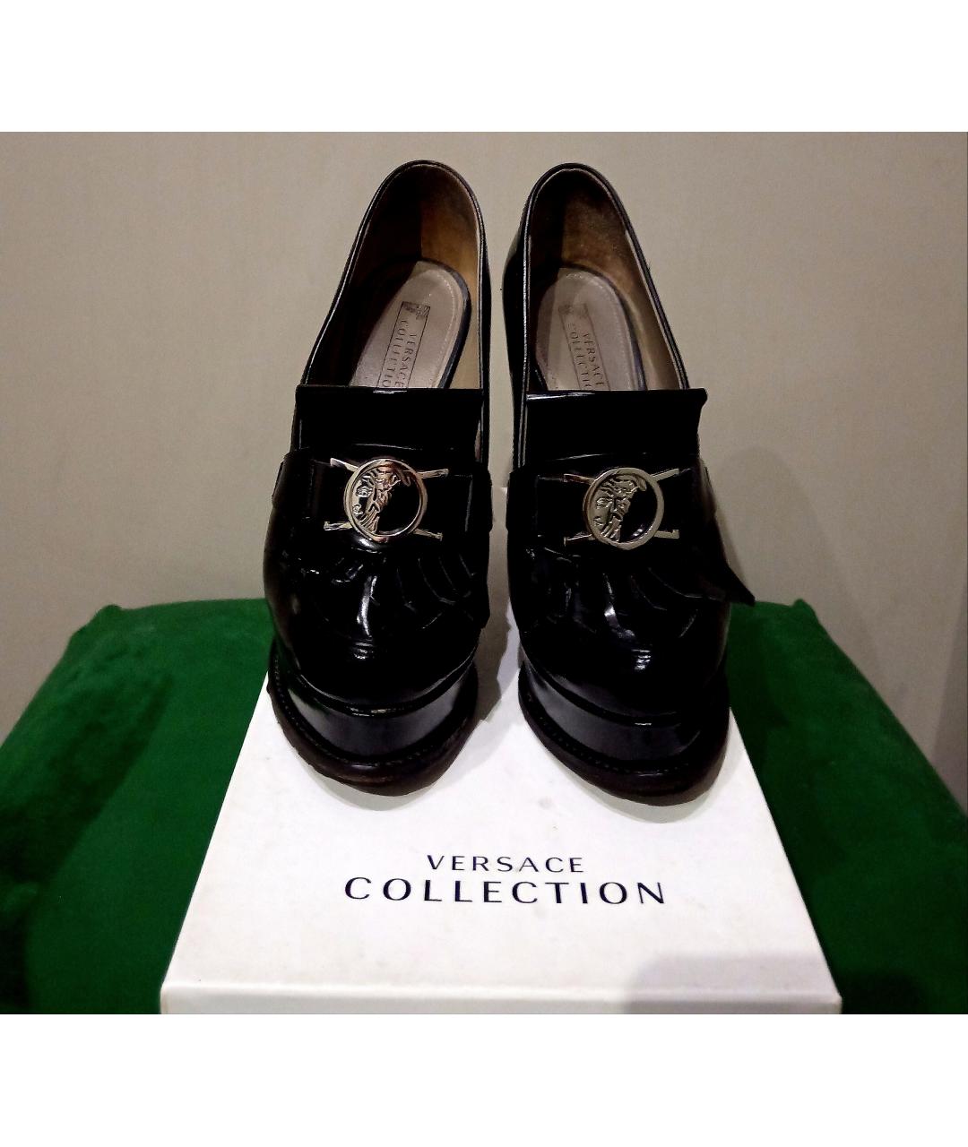 VERSACE Черные лоферы из лакированной кожи, фото 3