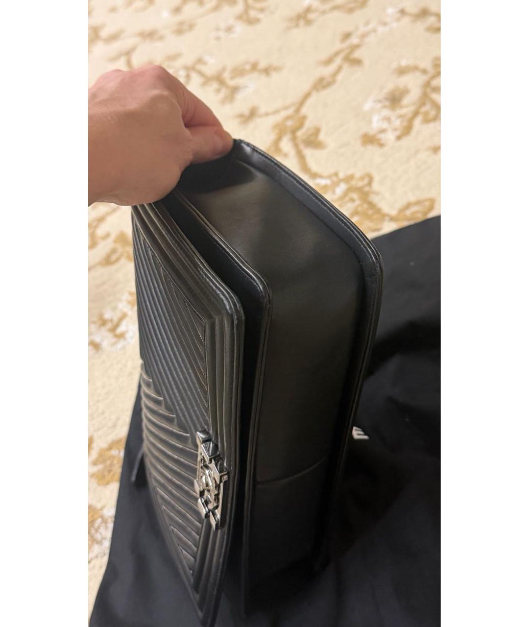 CHANEL Черная кожаная сумка через плечо, фото 3