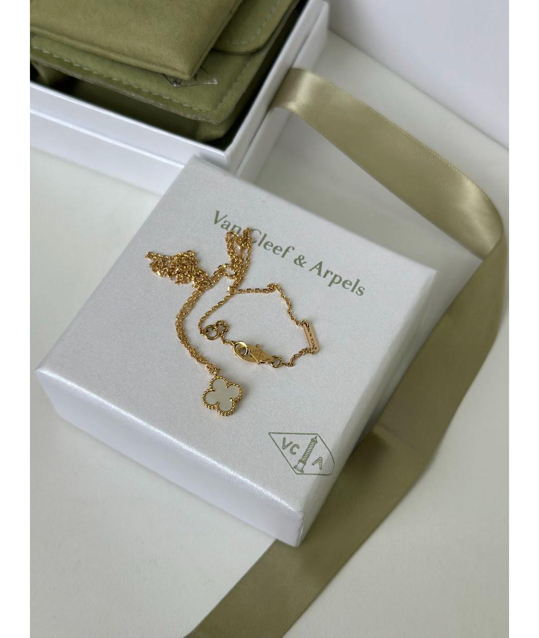 VAN CLEEF & ARPELS Белый кулон из желтого золота, фото 4