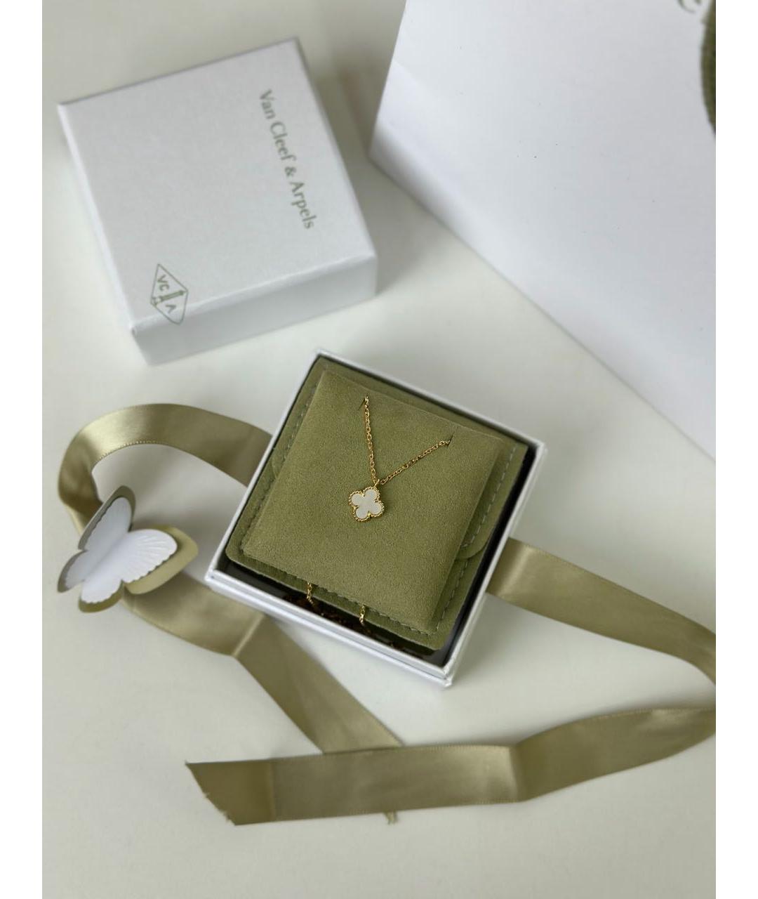 VAN CLEEF & ARPELS Белый кулон из желтого золота, фото 3