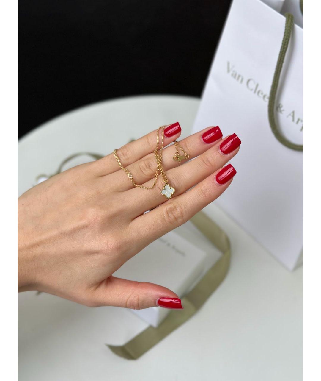 VAN CLEEF & ARPELS Белый кулон из желтого золота, фото 5