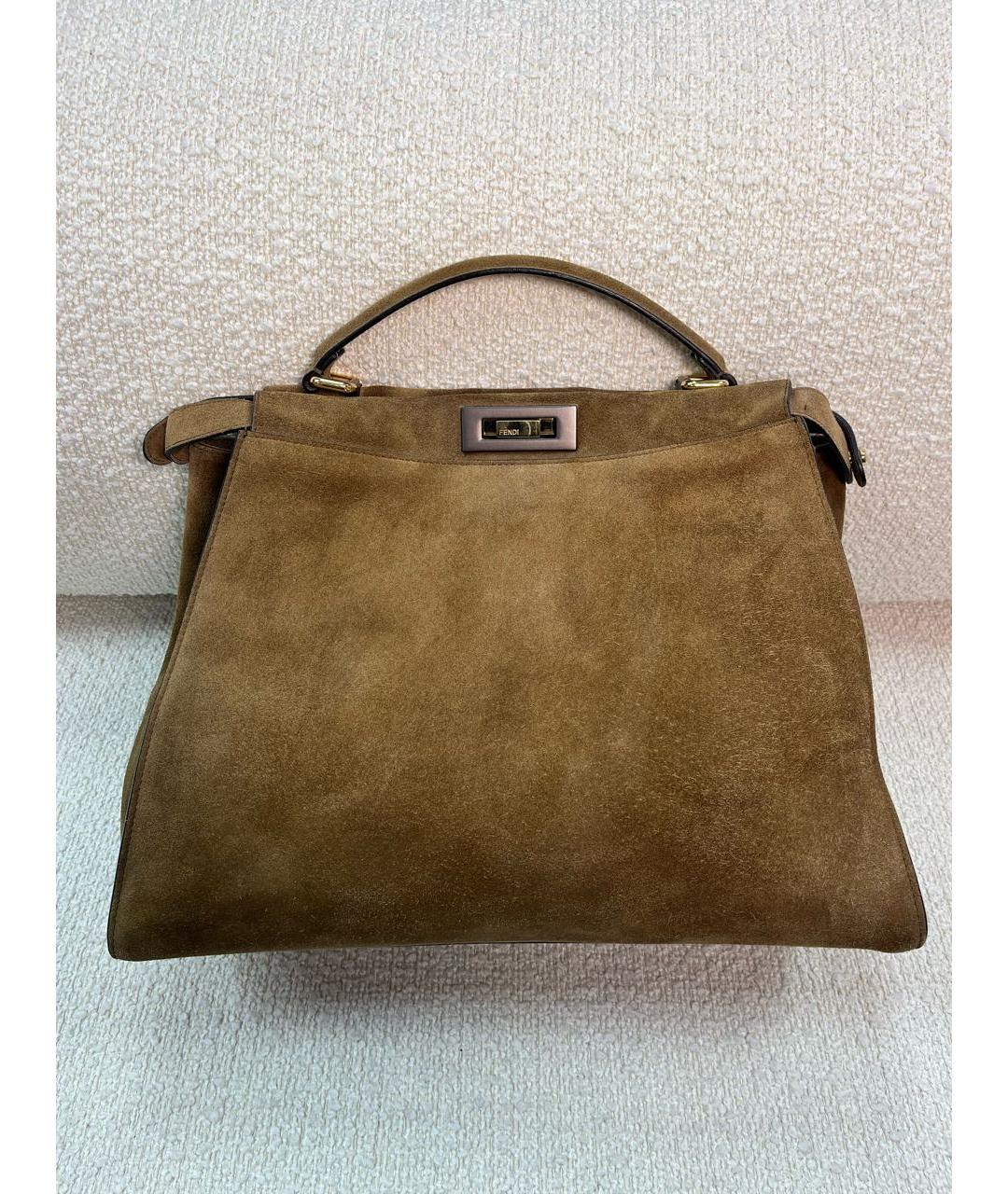 FENDI Коричневая замшевая сумка с короткими ручками, фото 3