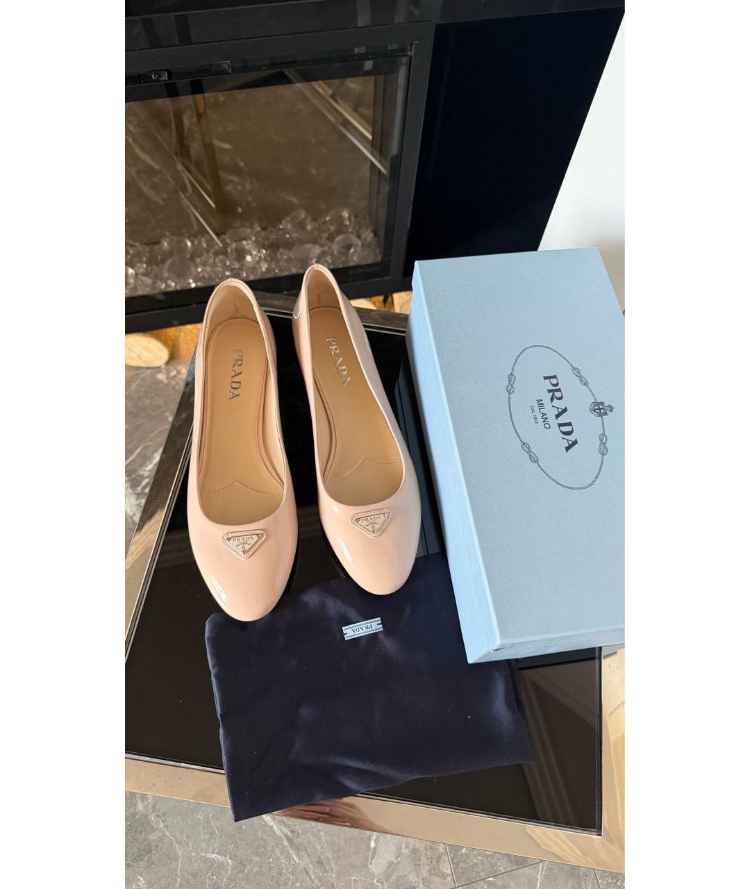 PRADA Бежевые кожаные балетки, фото 5