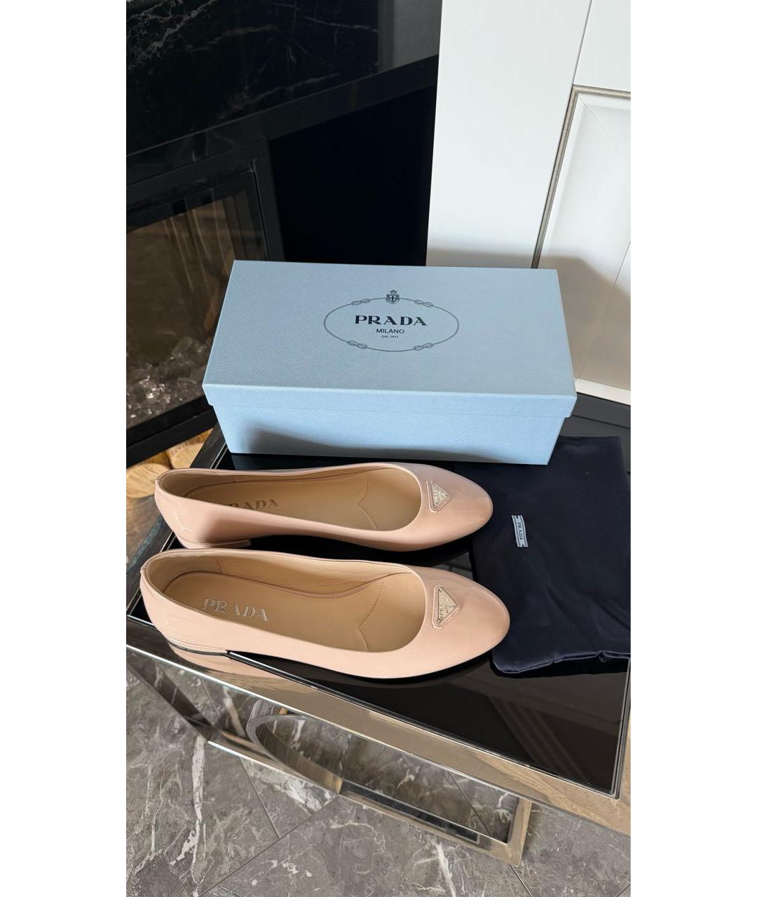 PRADA Бежевые кожаные балетки, фото 4