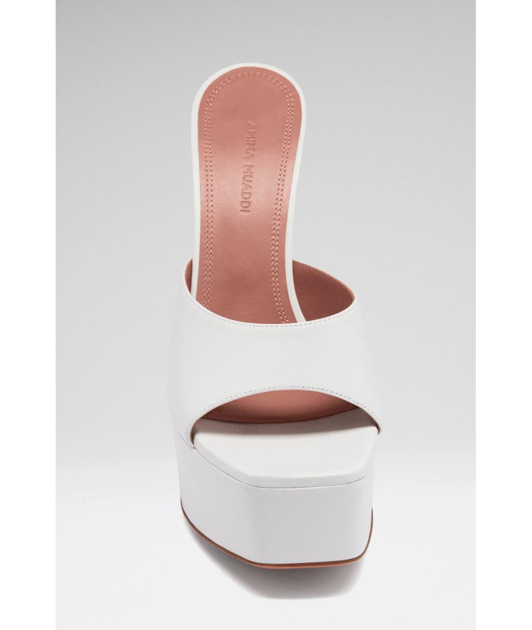 Amina Muaddi Белые кожаные мюли, фото 5