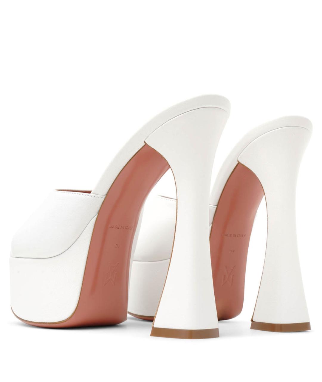 Amina Muaddi Белые кожаные мюли, фото 4