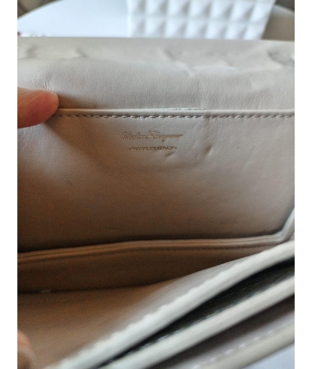 FERRAGAMO Серебряная кожаная сумка через плечо, фото 9