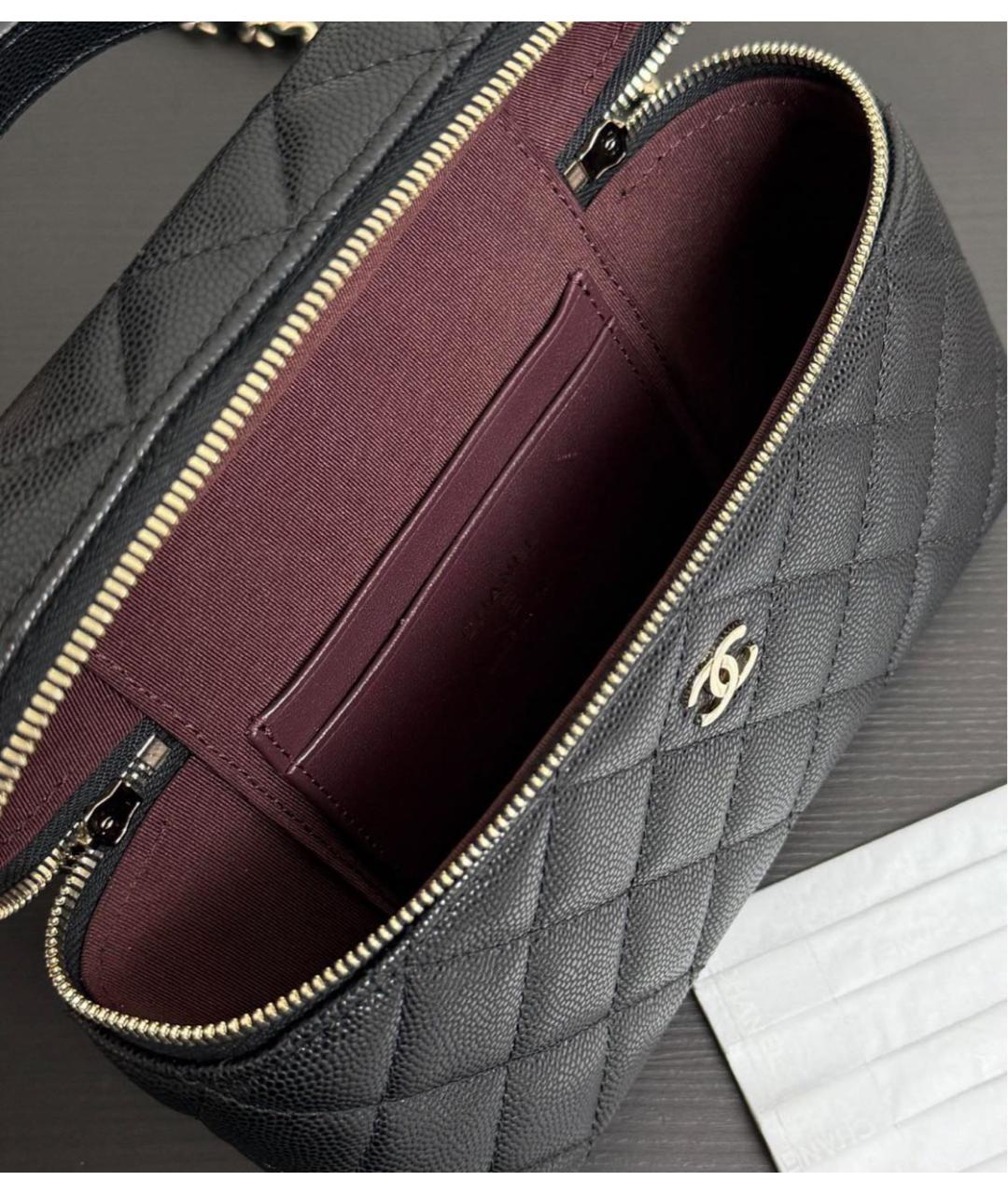 CHANEL Черная кожаная сумка через плечо, фото 3