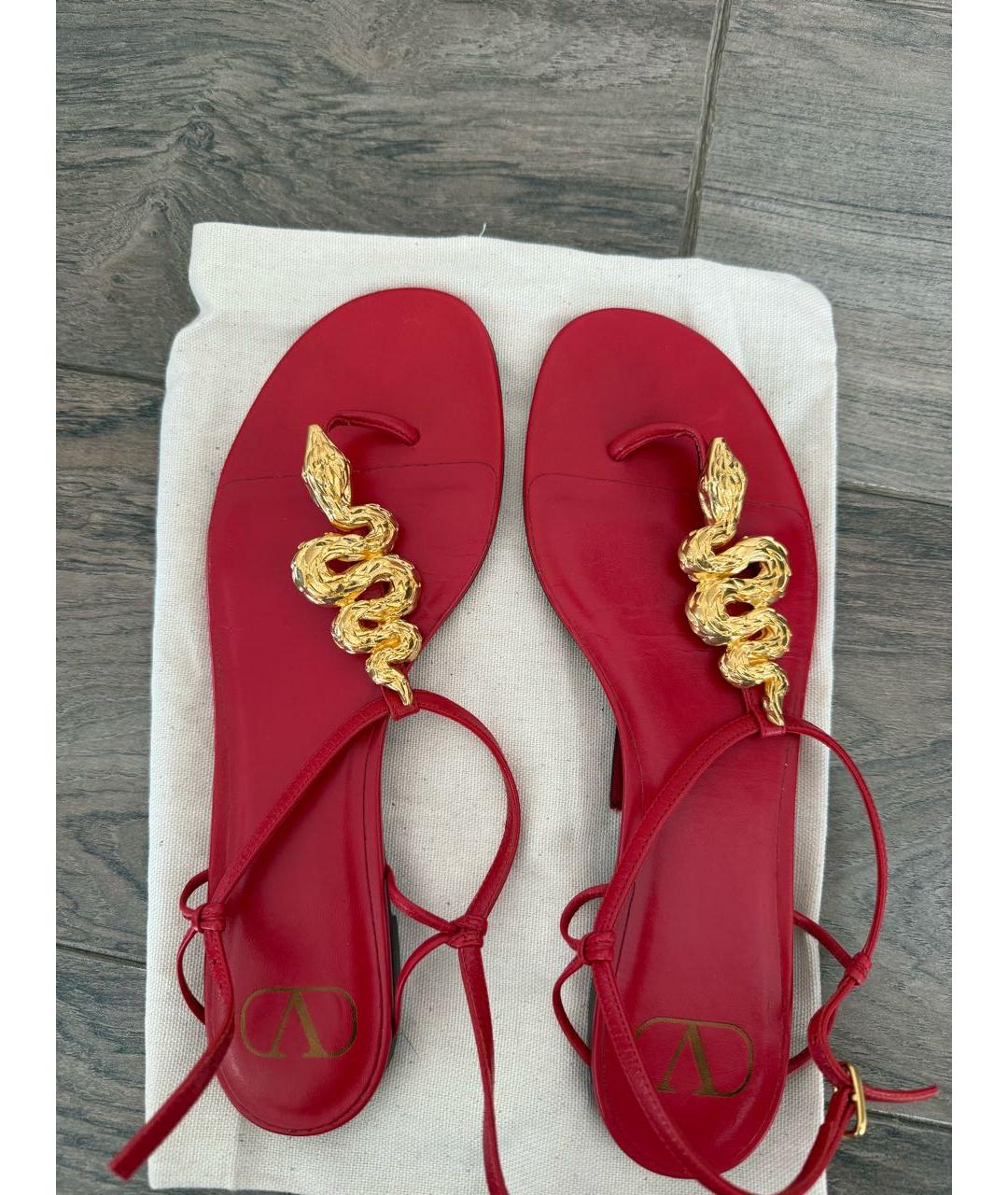 VALENTINO Красные кожаные босоножки, фото 3