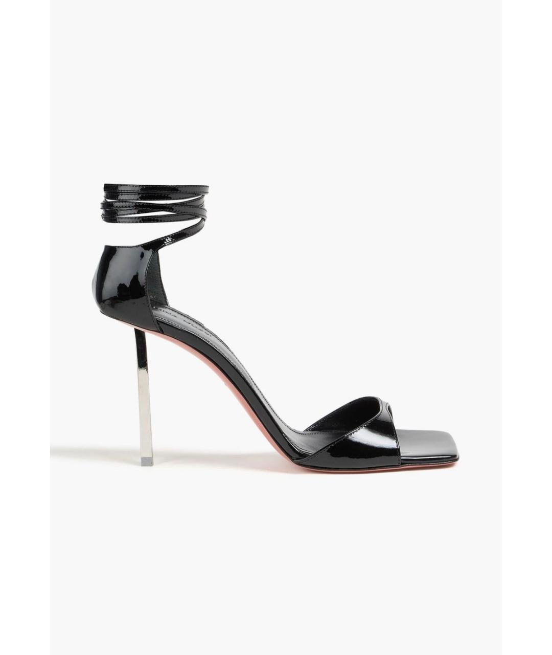 Amina Muaddi Черные босоножки из лакированной кожи, фото 5