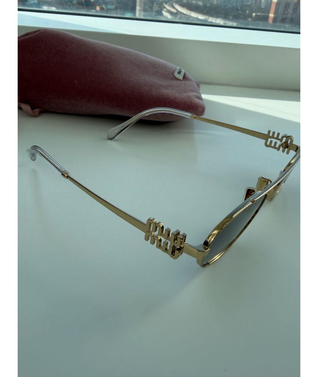 MIU MIU Золотые металлические солнцезащитные очки, фото 3