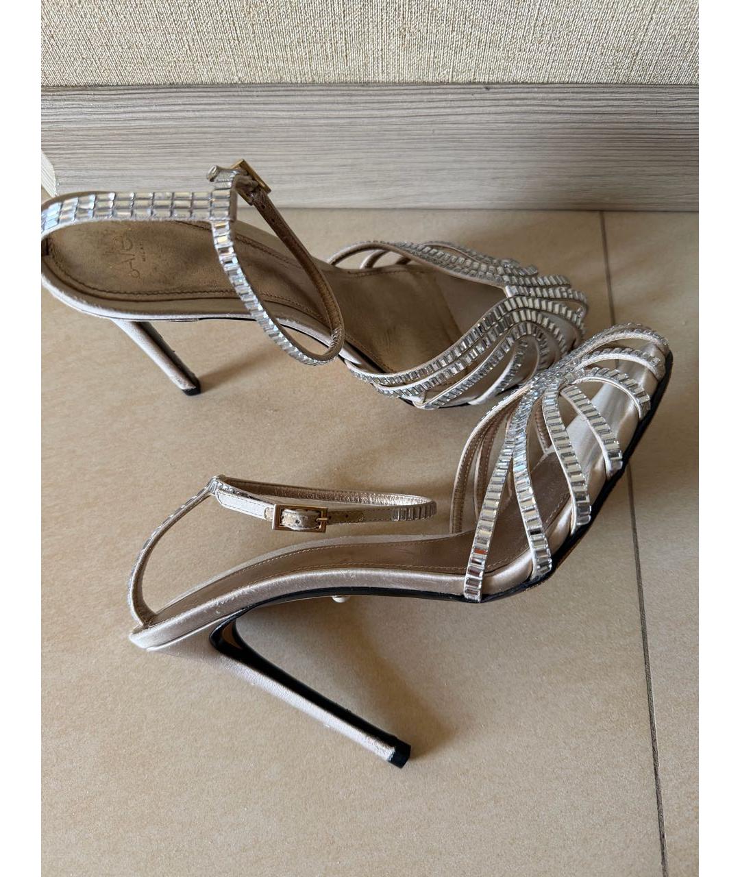 ALICE+OLIVIA Бежевые текстильные босоножки, фото 6