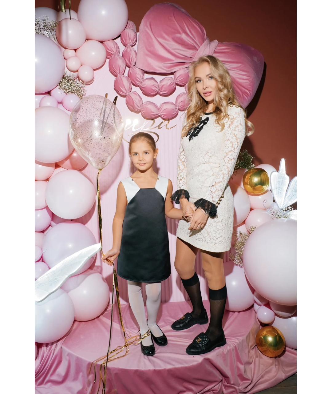 GUCCI Белое вискозное коктейльное платье, фото 2