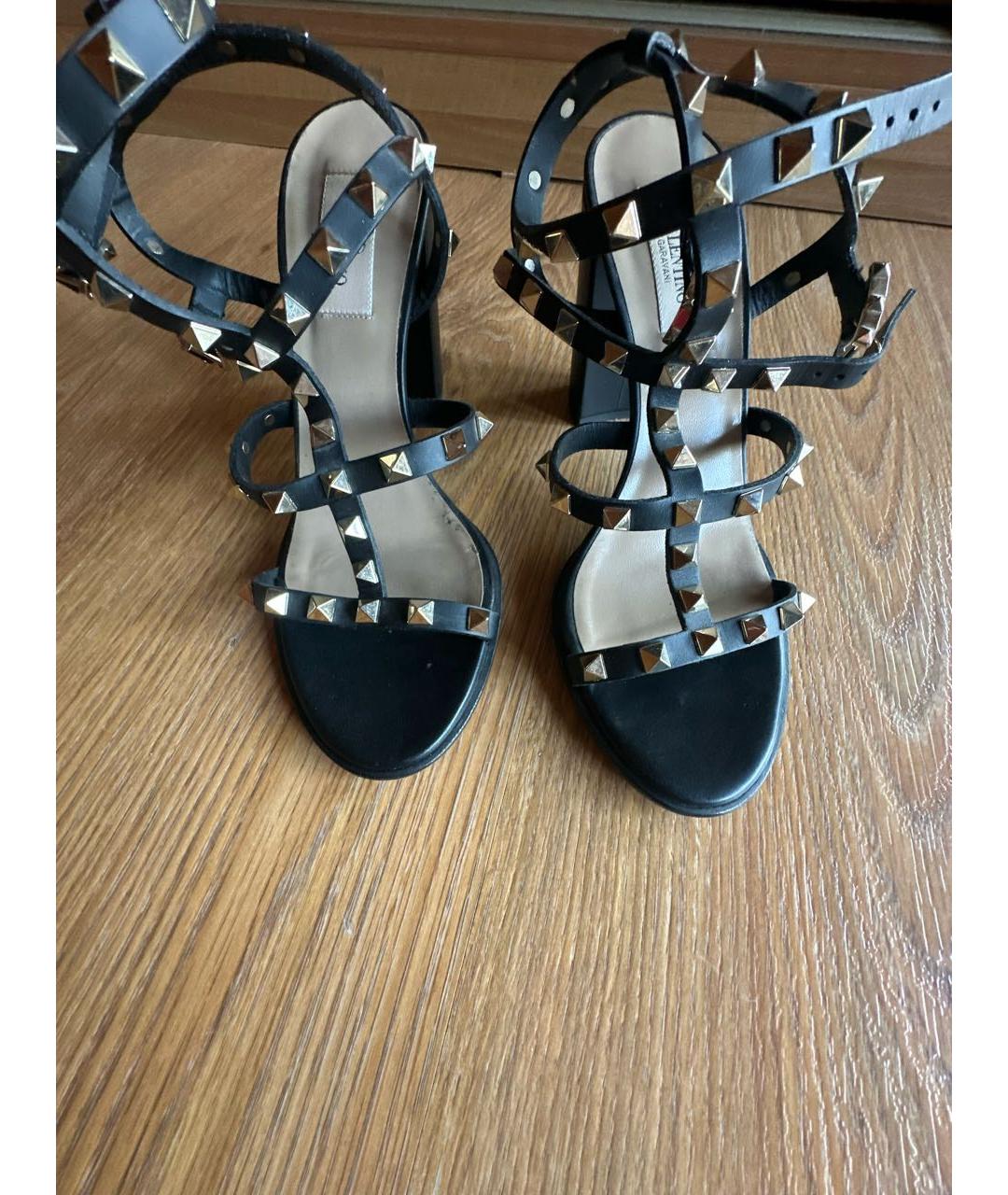 VALENTINO Черные кожаные босоножки, фото 2