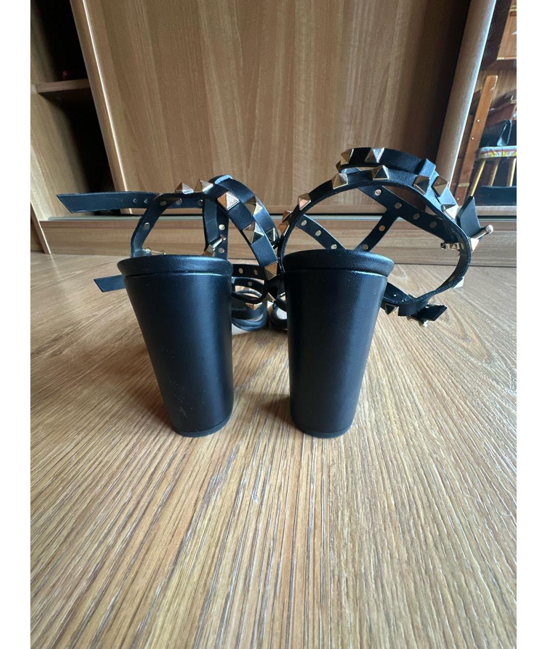 VALENTINO Черные кожаные босоножки, фото 4