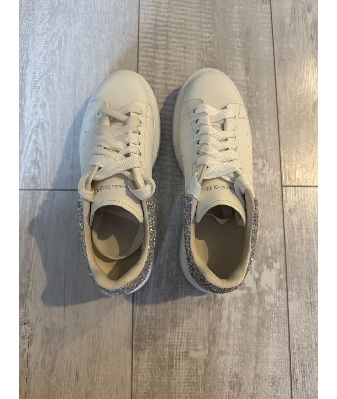 ALEXANDER MCQUEEN Белые кожаные кеды, фото 4