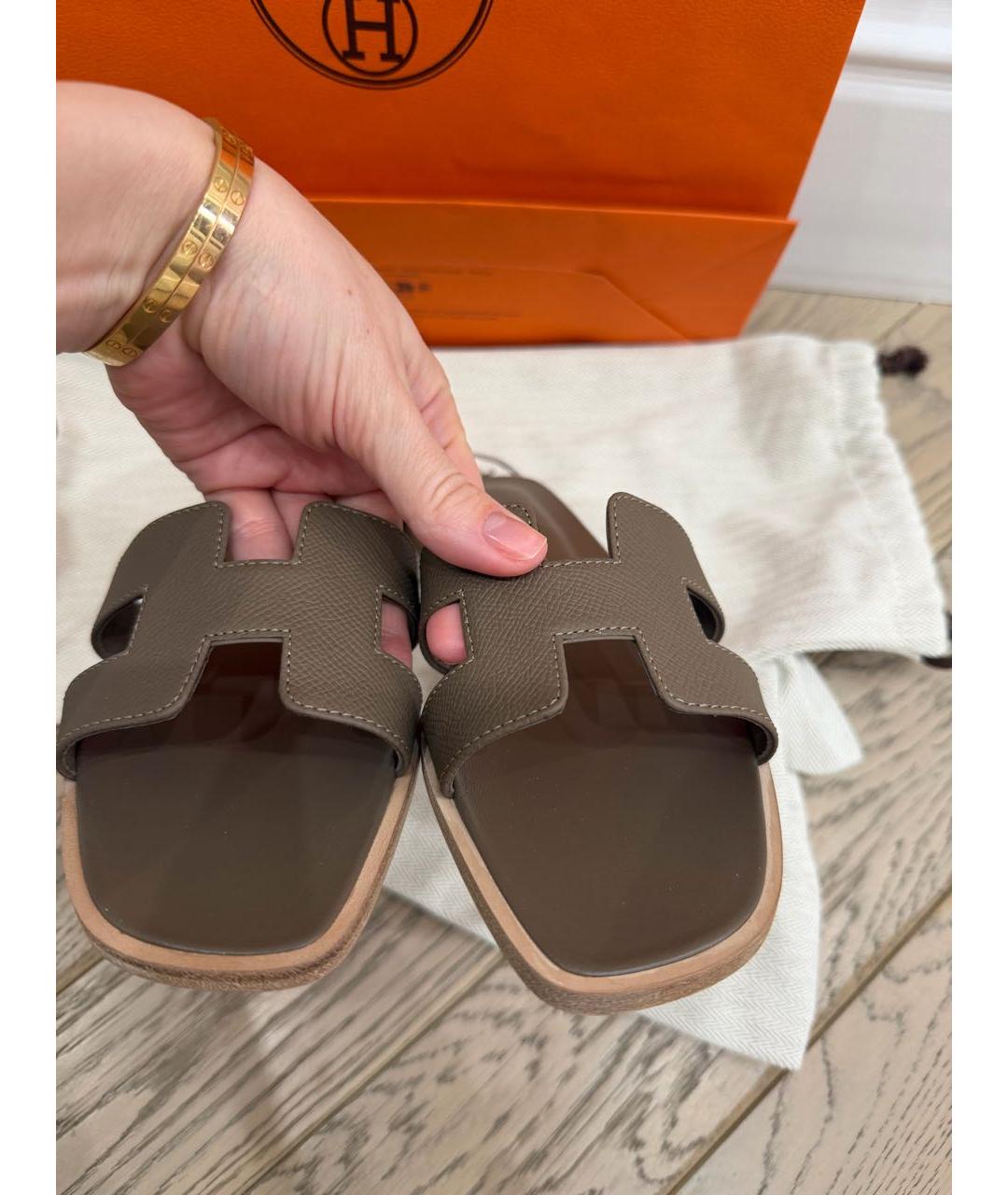 HERMES Серые кожаные шлепанцы, фото 4