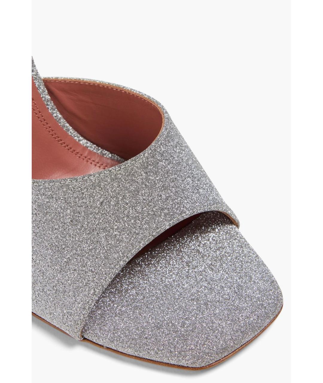 Amina Muaddi Серебряные кожаные мюли, фото 4