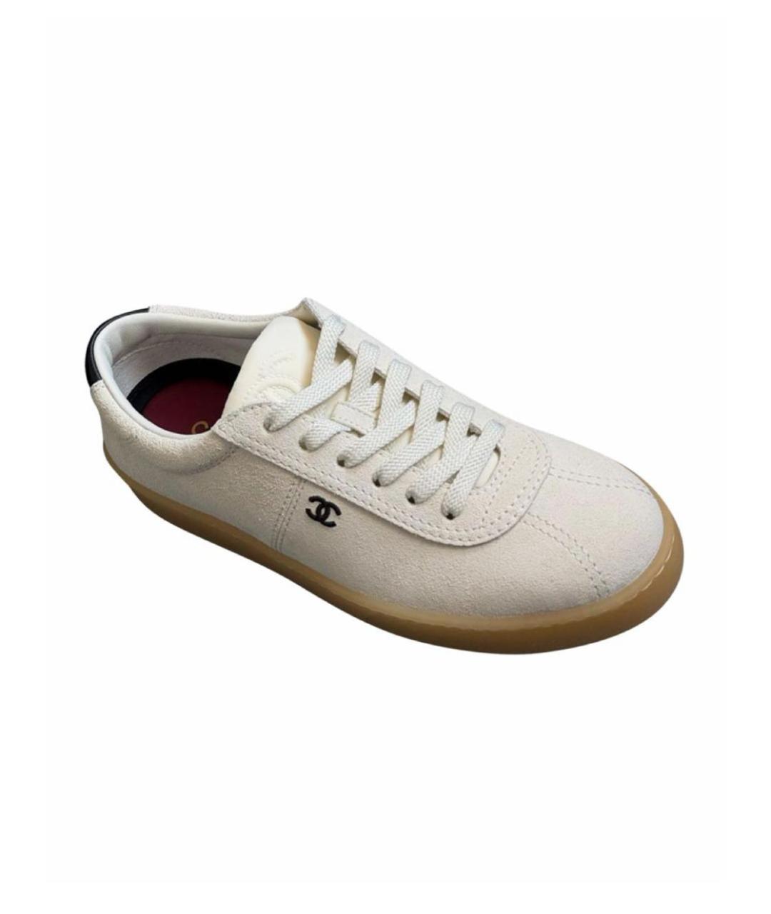 CHANEL Бежевые замшевые кеды, фото 1