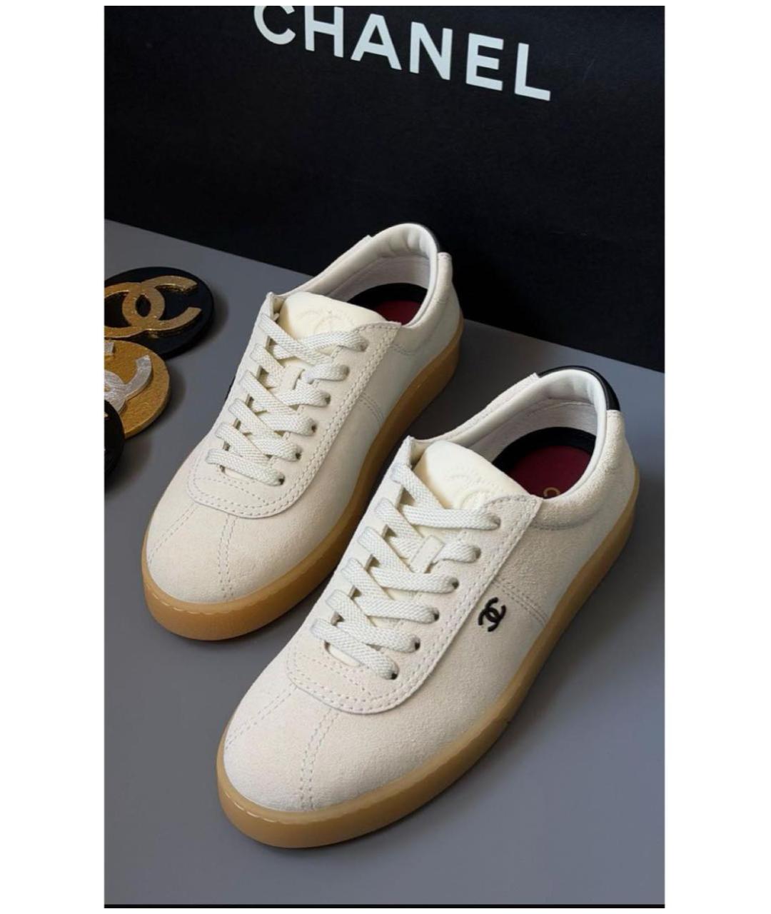 CHANEL Бежевые замшевые кеды, фото 2