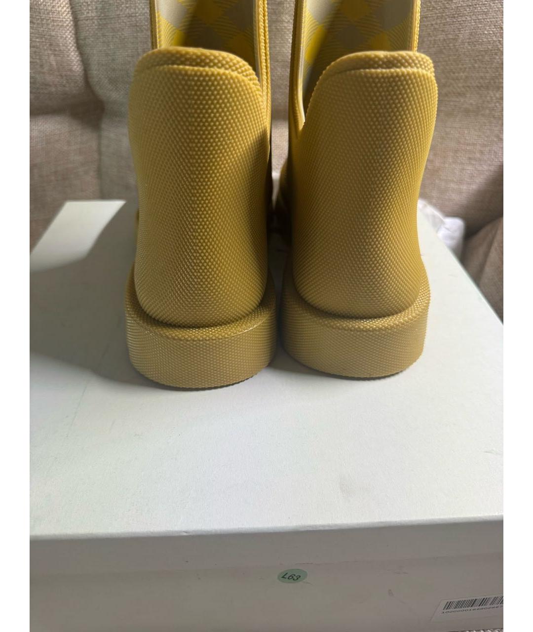 BURBERRY Горчичные резиновые высокие ботинки, фото 4