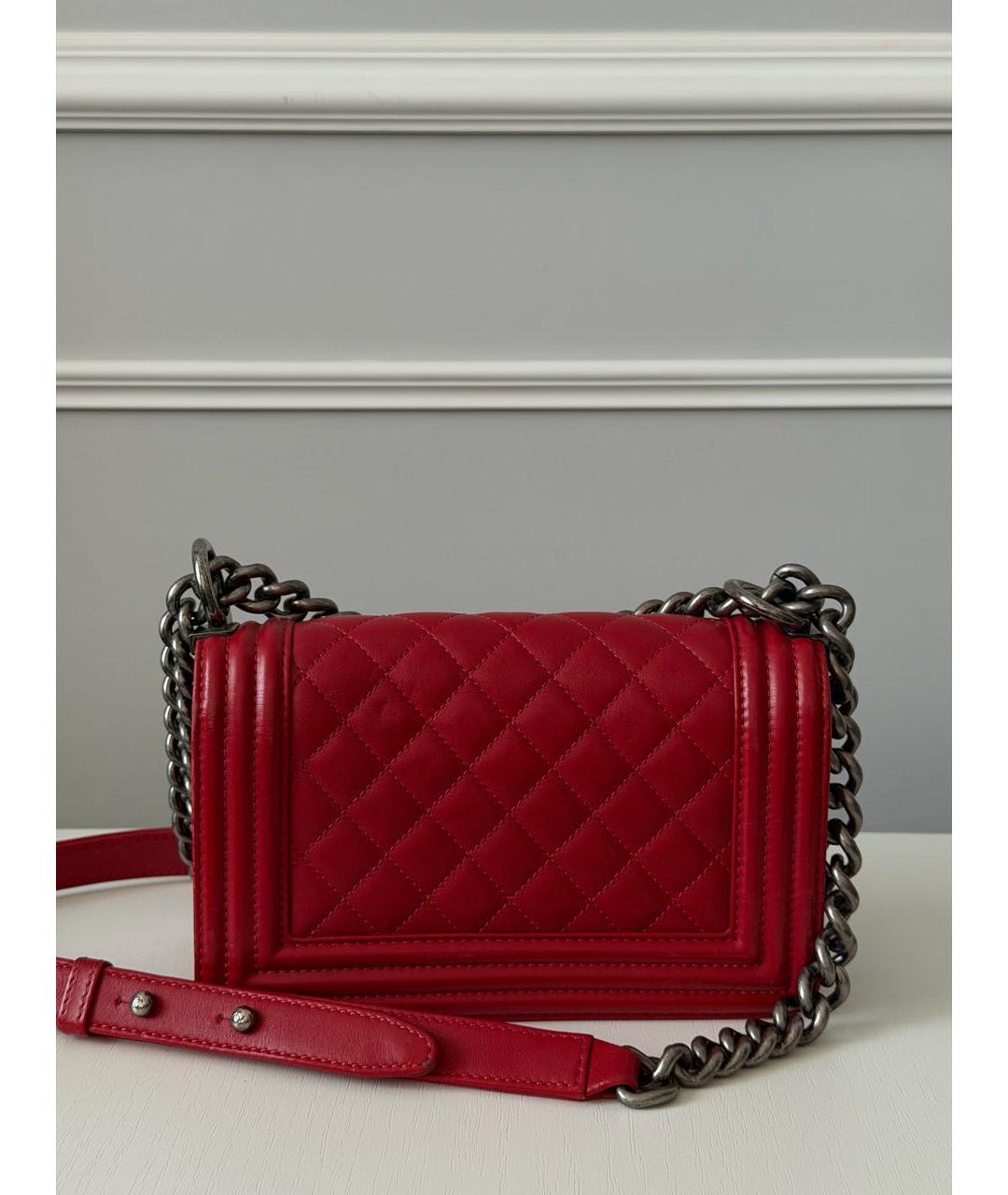 CHANEL Красная кожаная сумка через плечо, фото 3