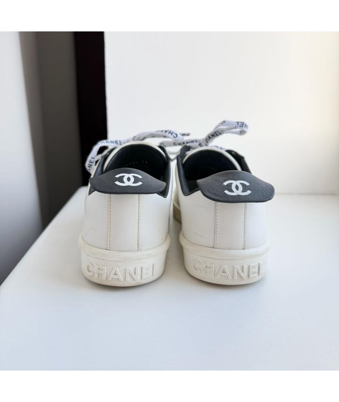 CHANEL Белые кожаные кроссовки, фото 4