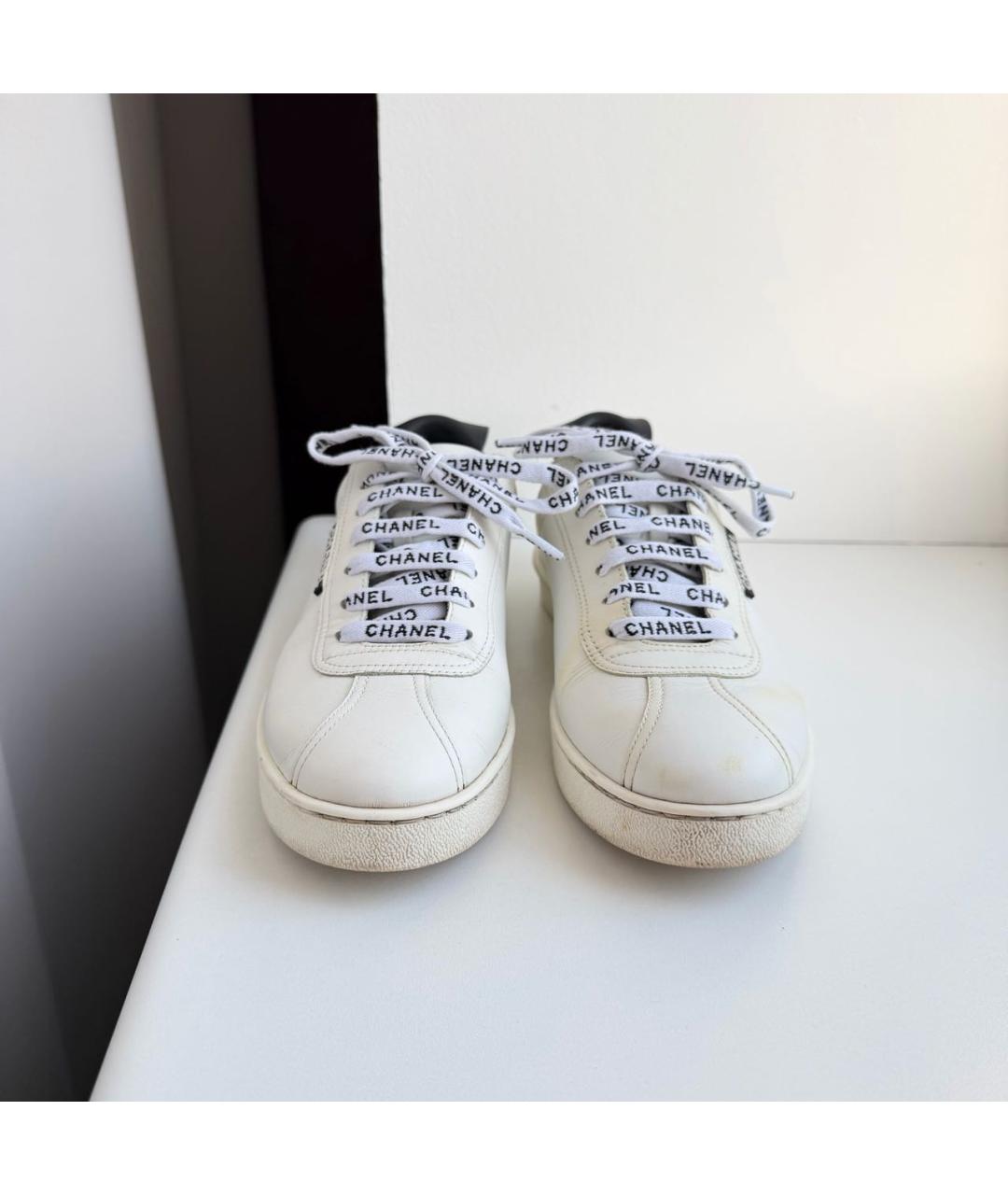 CHANEL Белые кожаные кроссовки, фото 5