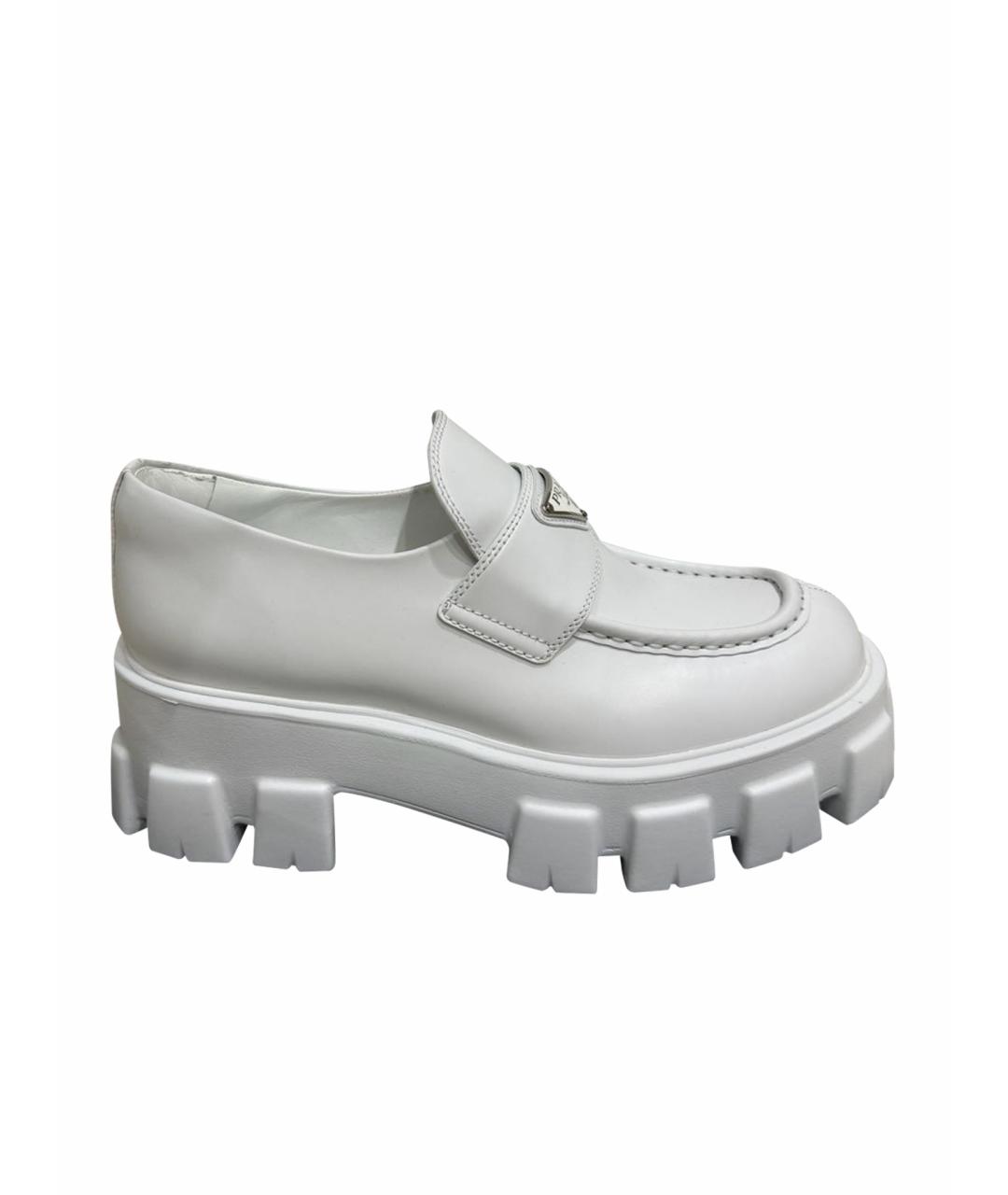 PRADA Белые кожаные лоферы, фото 1