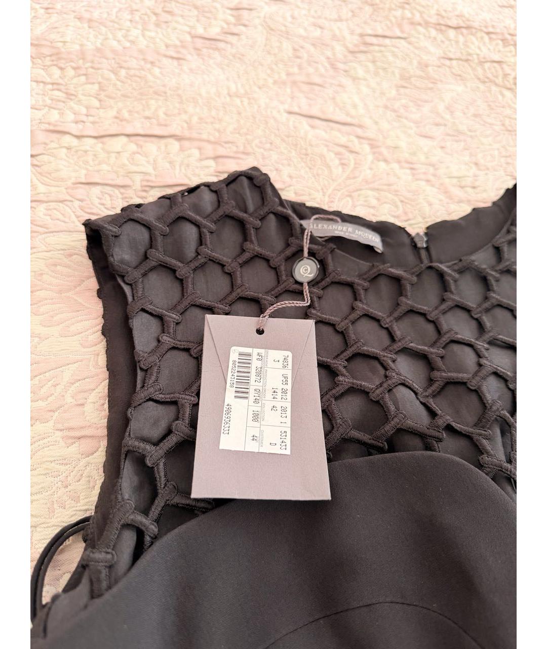 ALEXANDER MCQUEEN Черное ацетатное коктейльное платье, фото 3