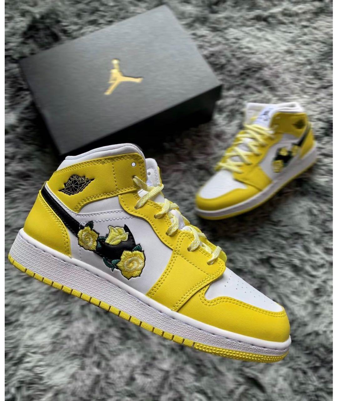 JORDAN Желтые кожаные кроссовки, фото 2