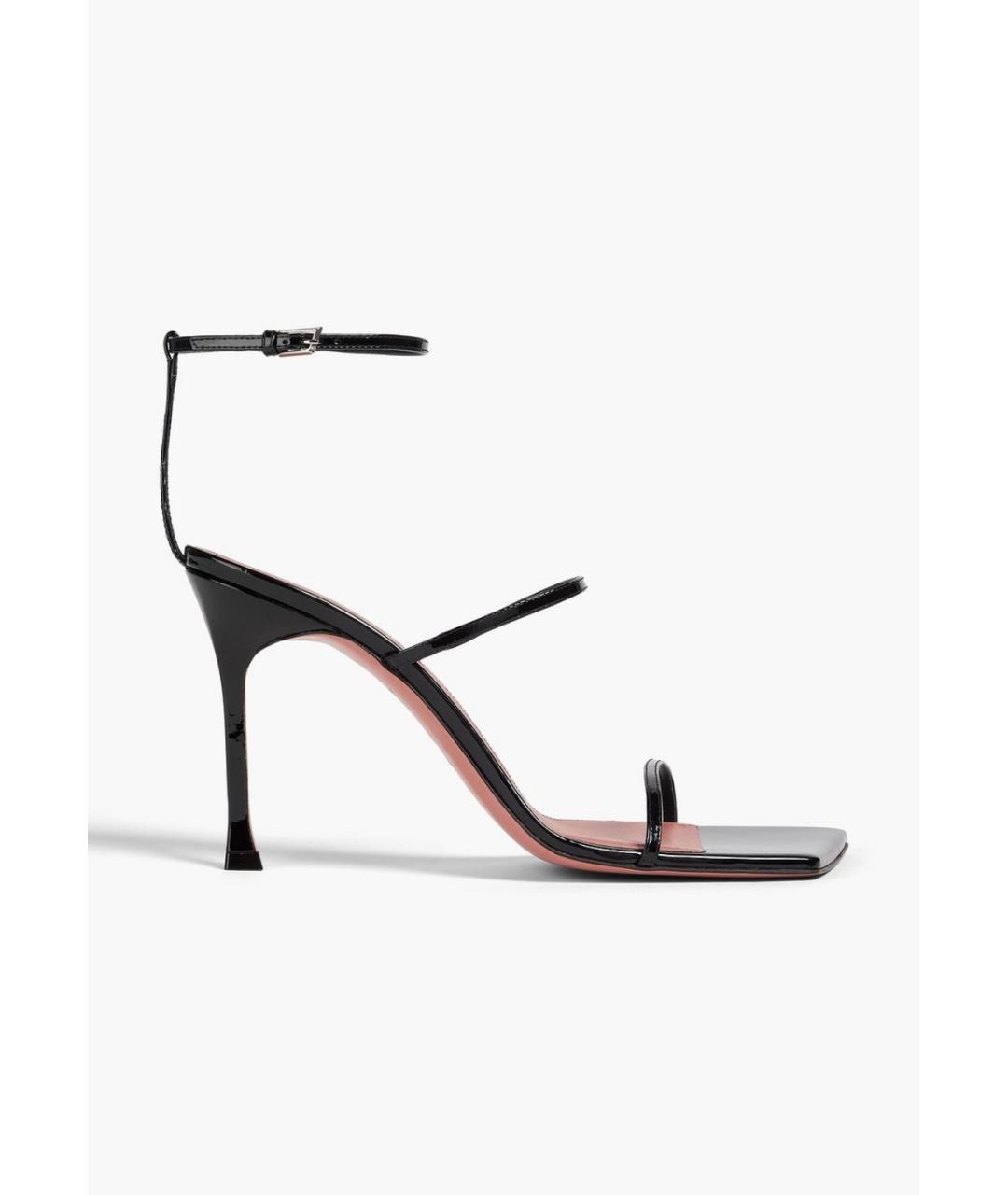 Amina Muaddi Черные босоножки из лакированной кожи, фото 5
