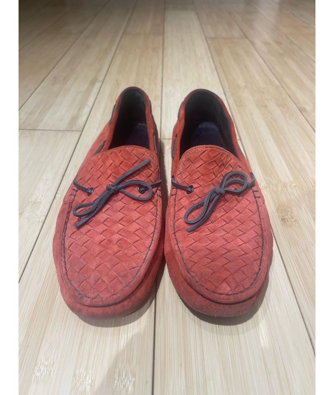 BOTTEGA VENETA Красные замшевые мокасины, фото 2