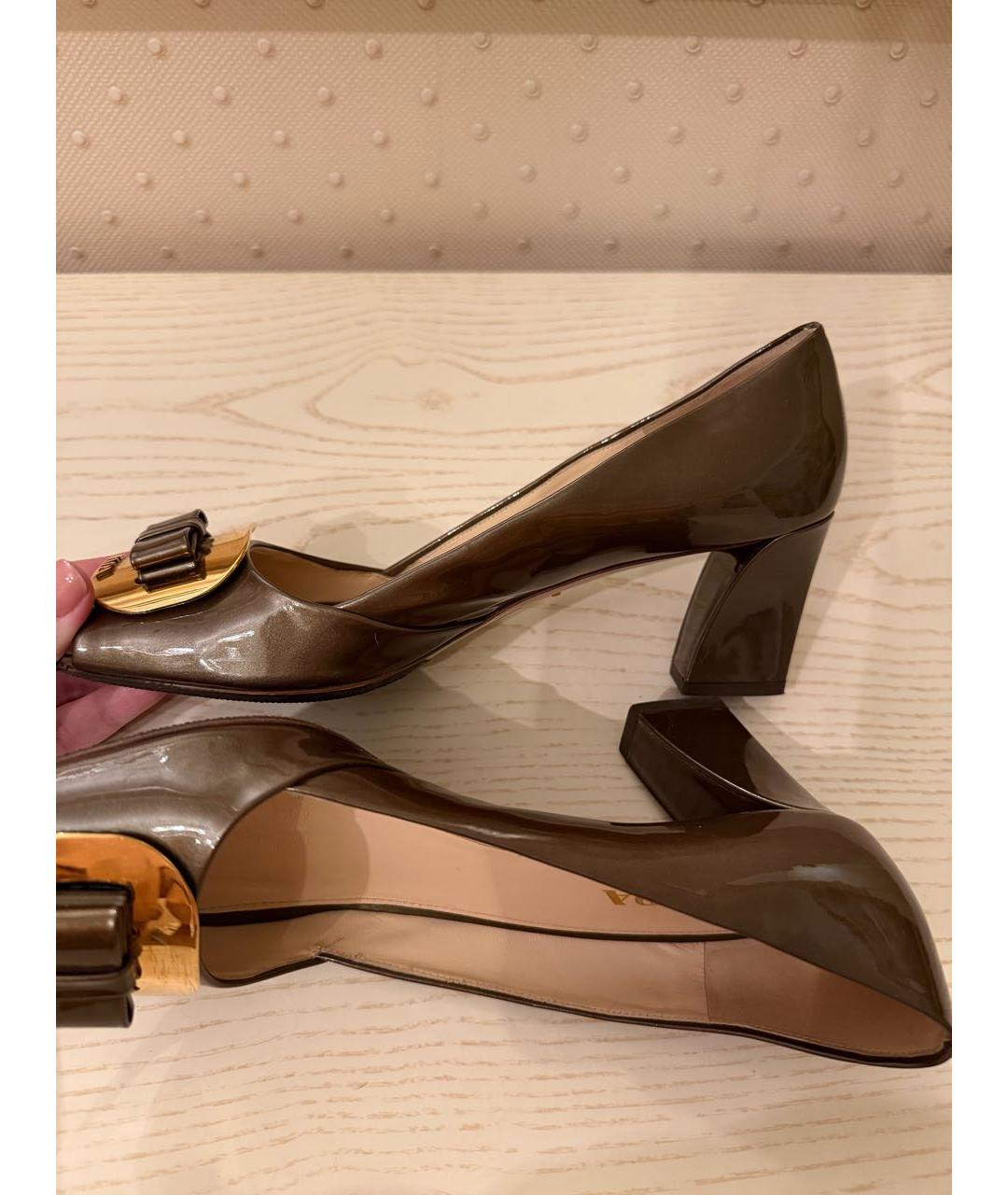 PRADA Коричневые туфли из лакированной кожи, фото 4