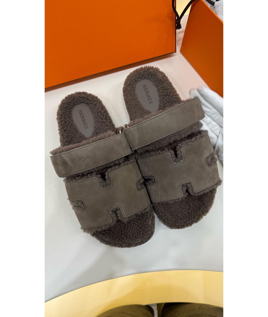 HERMES Антрацитовые замшевые сандалии, фото 5