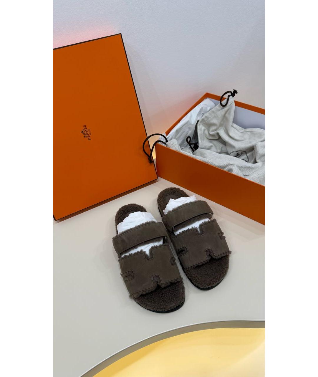 HERMES Антрацитовые замшевые сандалии, фото 3