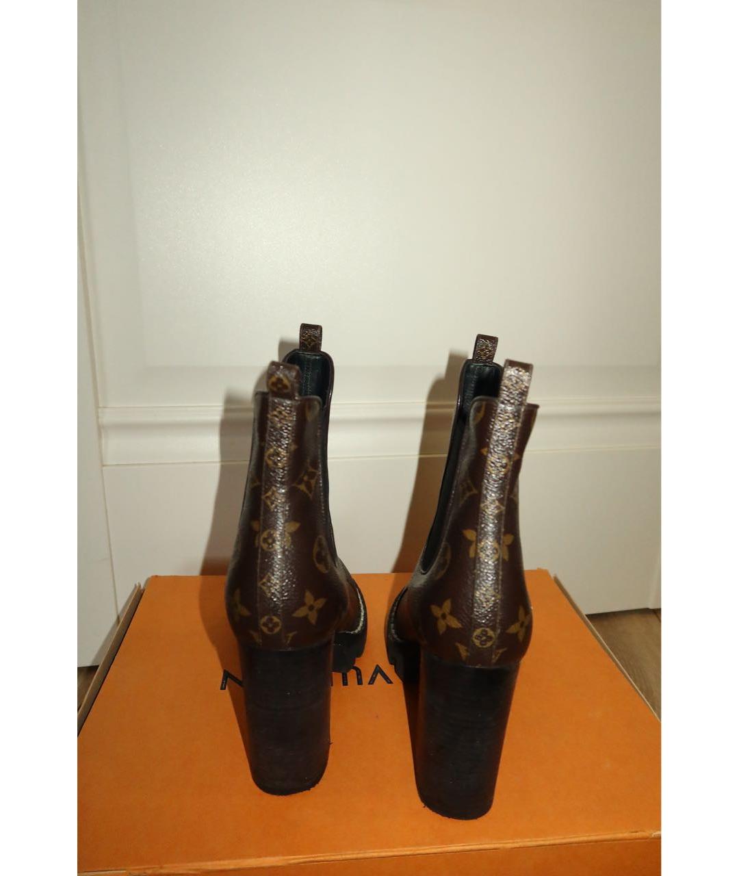 LOUIS VUITTON Коричневые ботильоны из лакированной кожи, фото 4